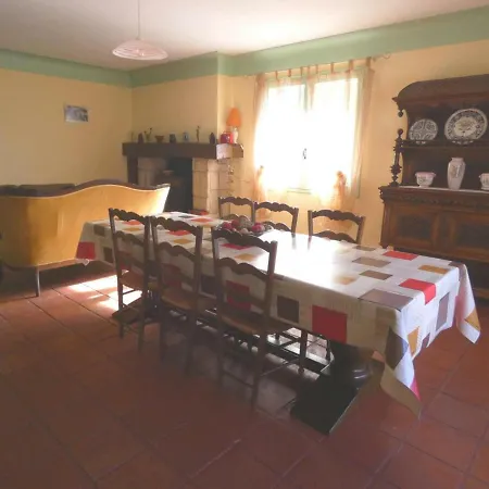 Сasa de vacaciones Pouydesseaux, 5 Pieces, 6 Personnes - Fr-1-360-20 *